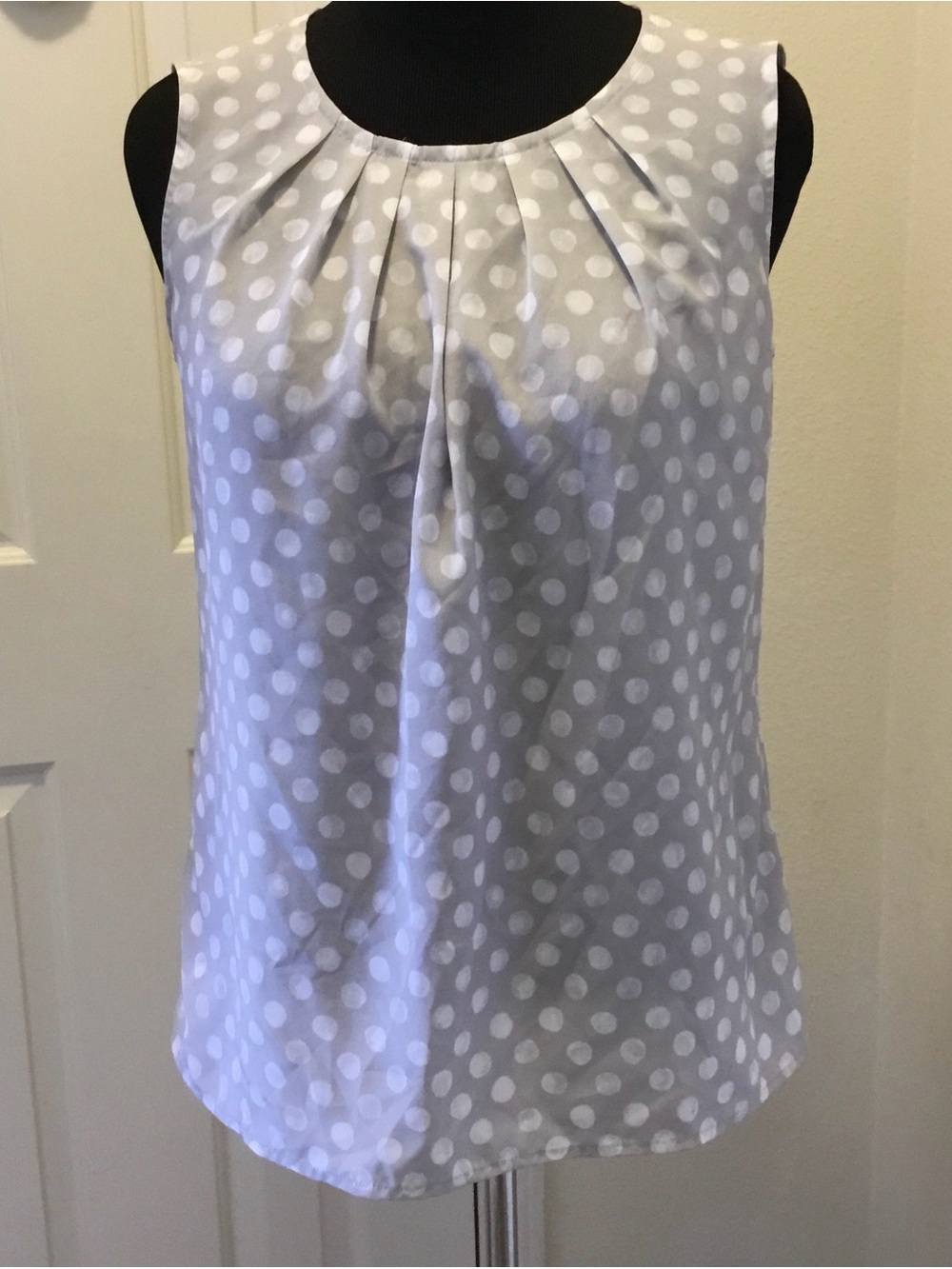 Merona Light Gray and White Polka Dot Pleated Shell Top